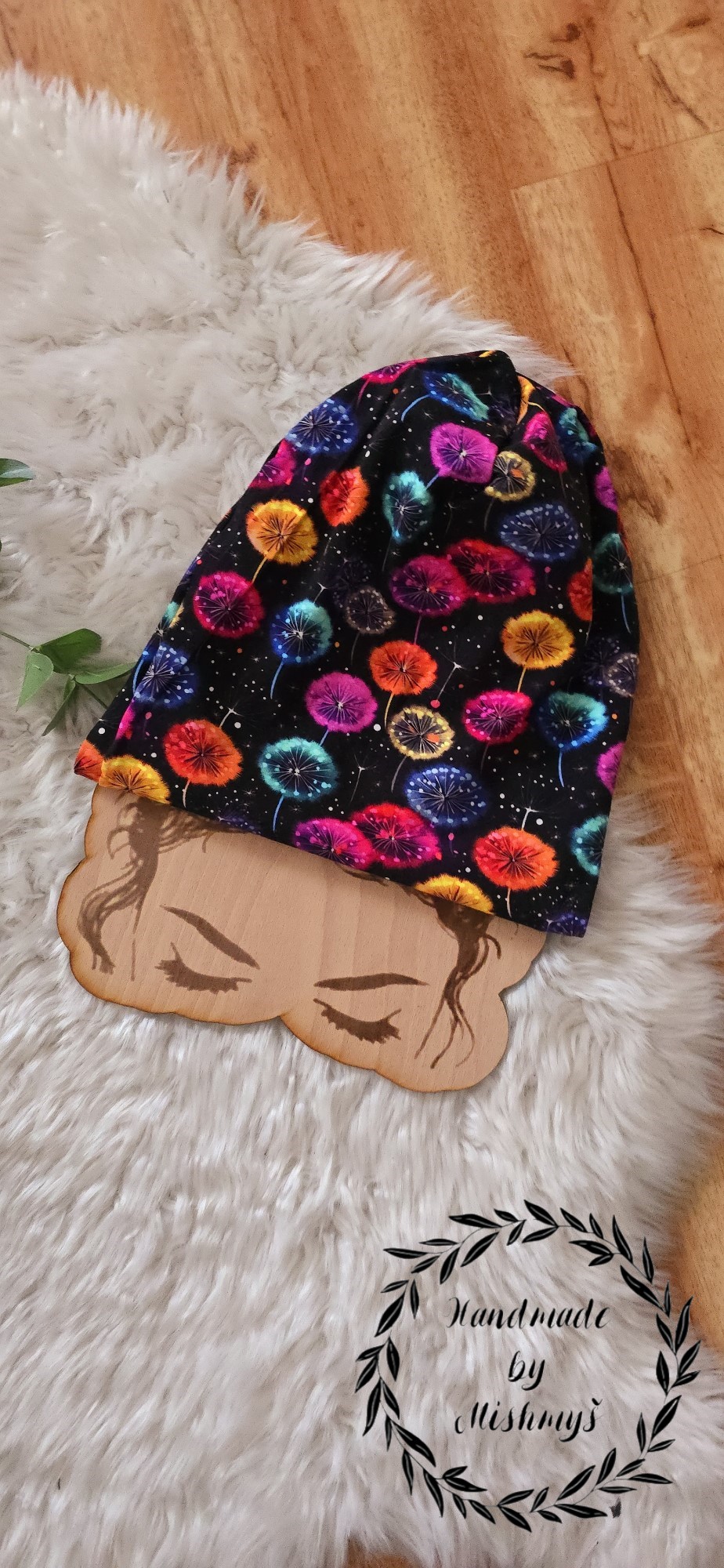 HANDMADE OBOUSTRANNÁ  ČEPICE HOMELESS BAREVNÉ PAMPELIŠKY