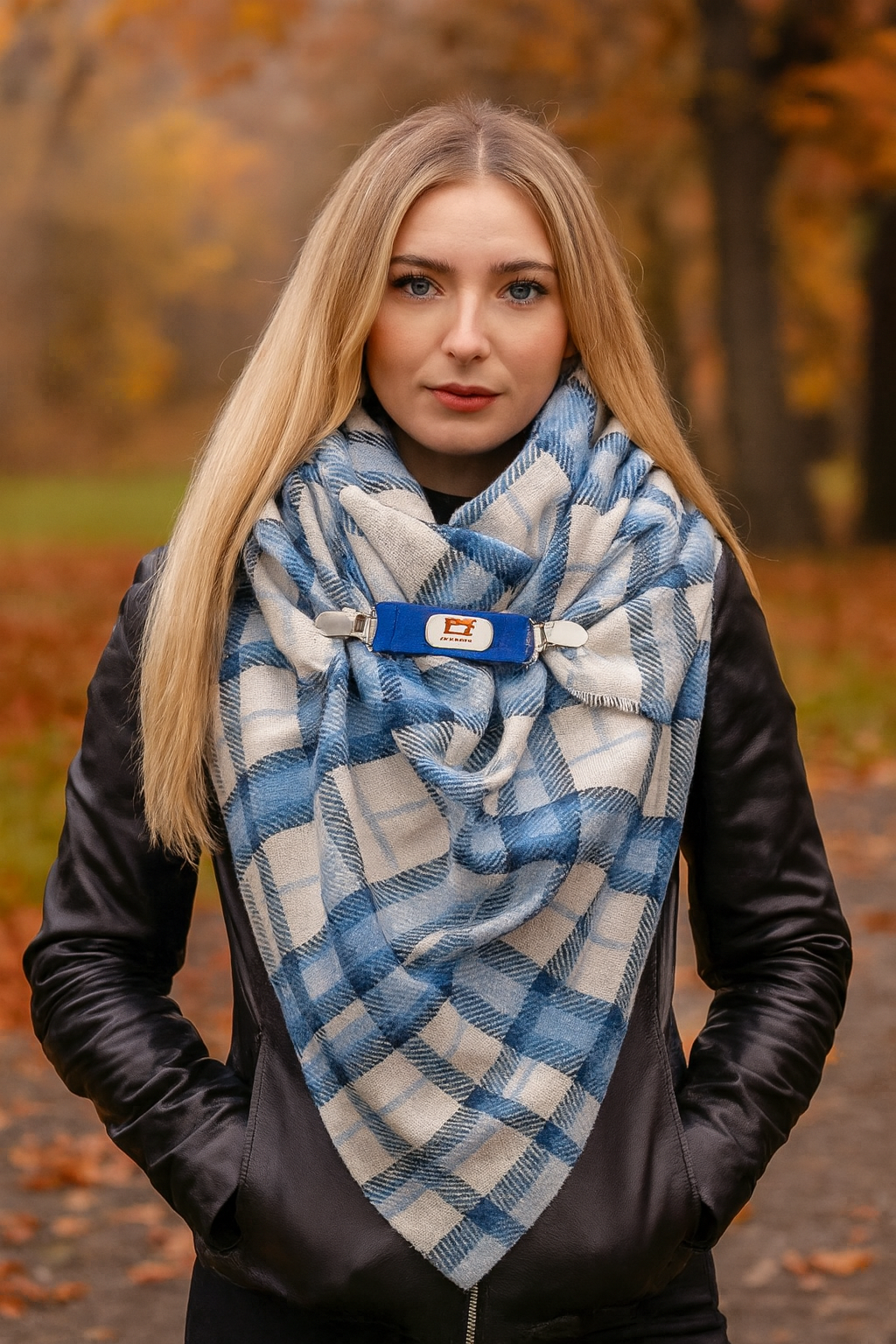HANDMADE MAXI ŠÁTEK KOSTKA