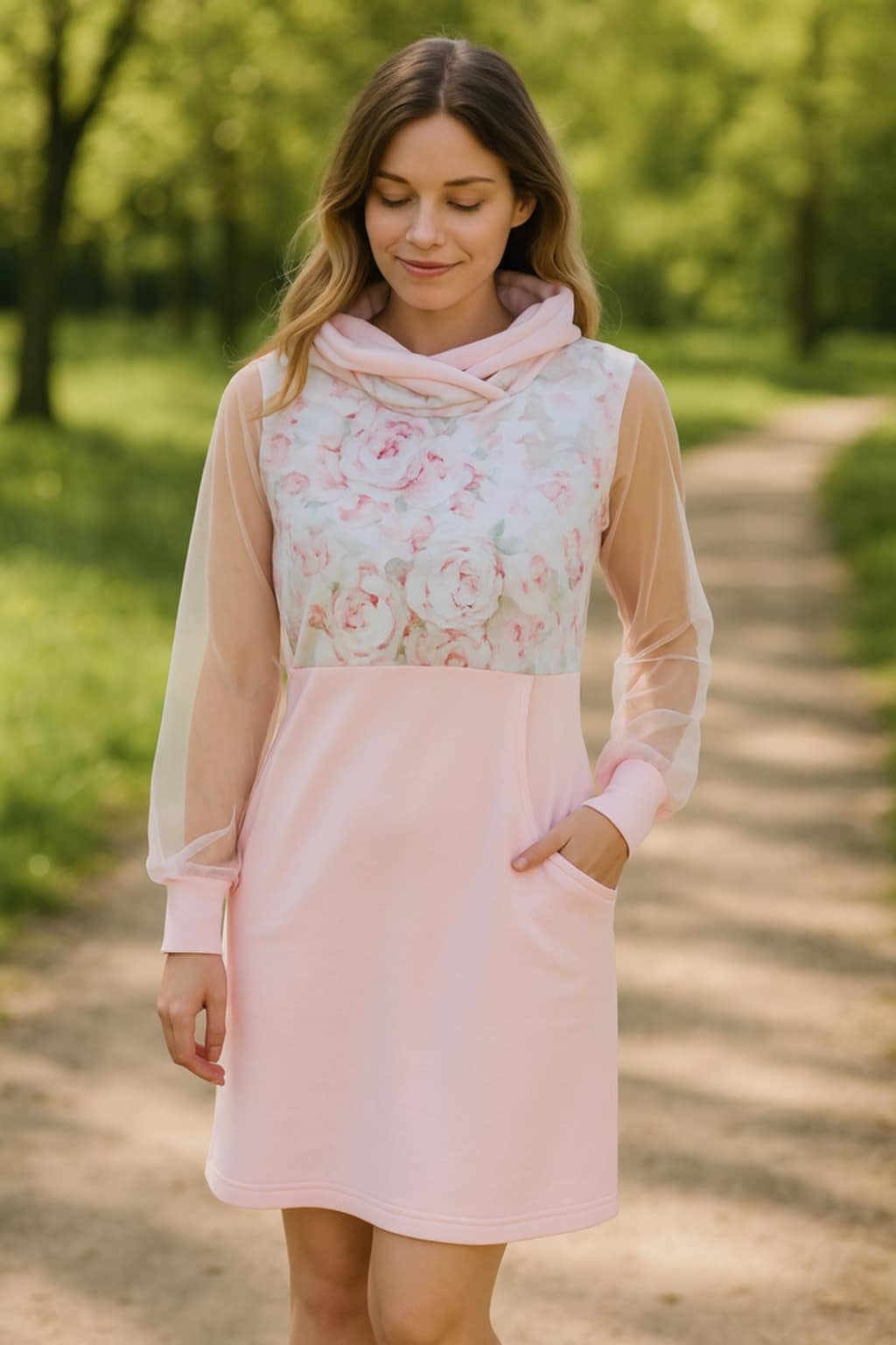 DÁMSKÉ HANDMADE MIKINOVÉ ŠATY AUDREY PUDROVÉ RŮŽE VEL.44-46