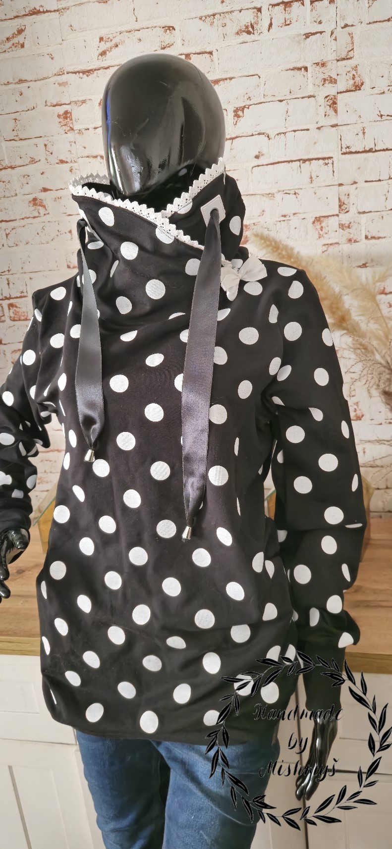 DÁMSKÁ HANDMADE PIN UP MIKINA PUNTÍK VEL.44-46 / XXL