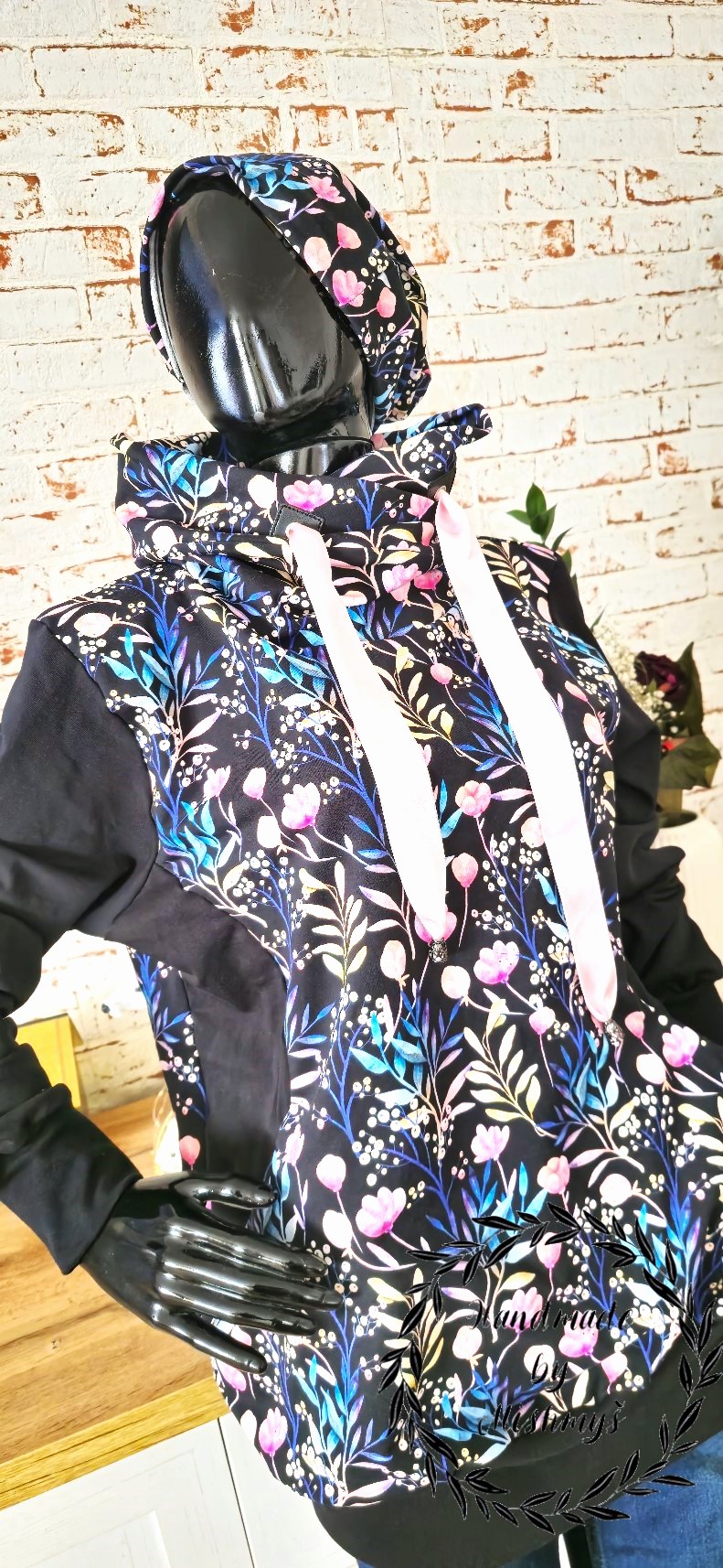 DÁMSKÁ HANDMADE MIKINA KVÍTÍ VEL.44-46 / XXL