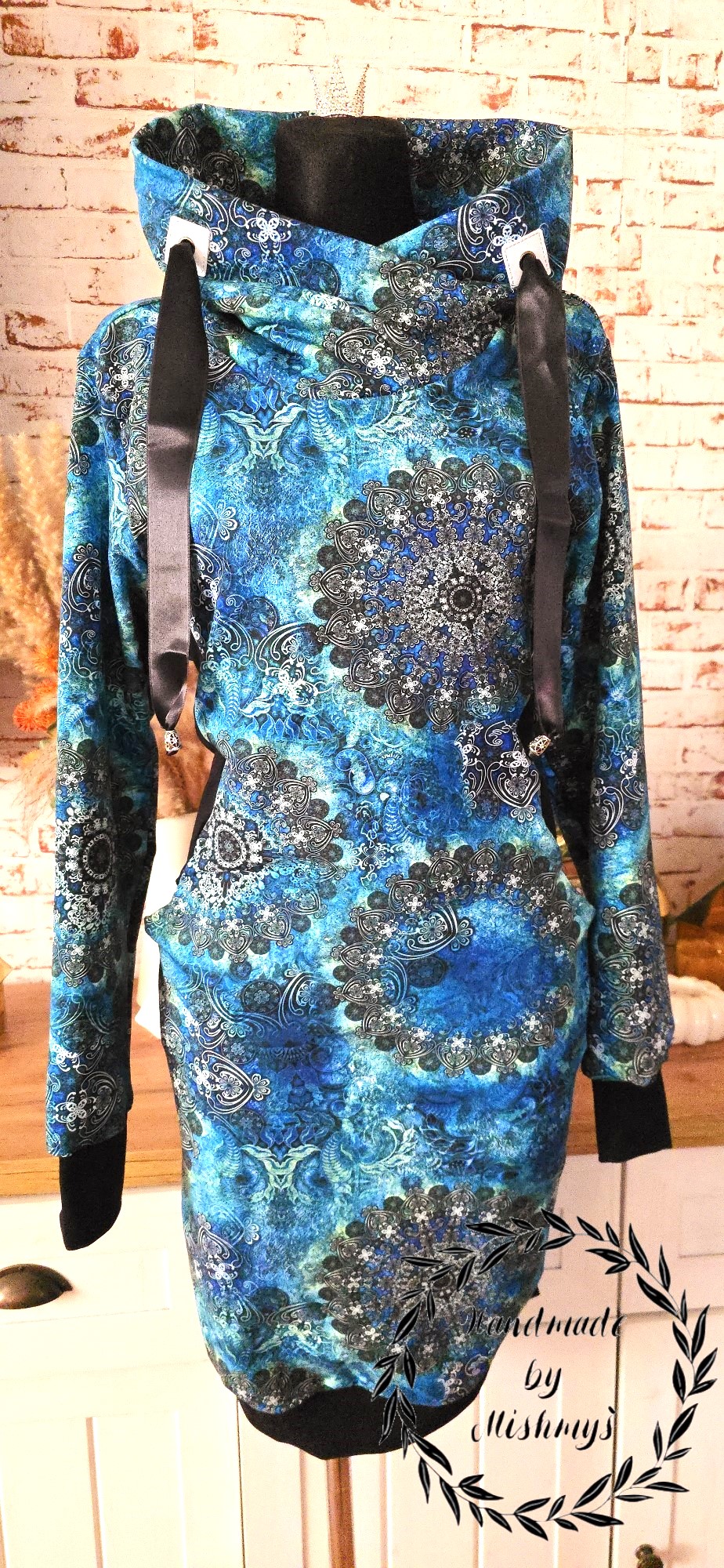 DÁMSKÉ HANDMADE MIKINOVÉ ŠATY MANDALY VEL.44-46