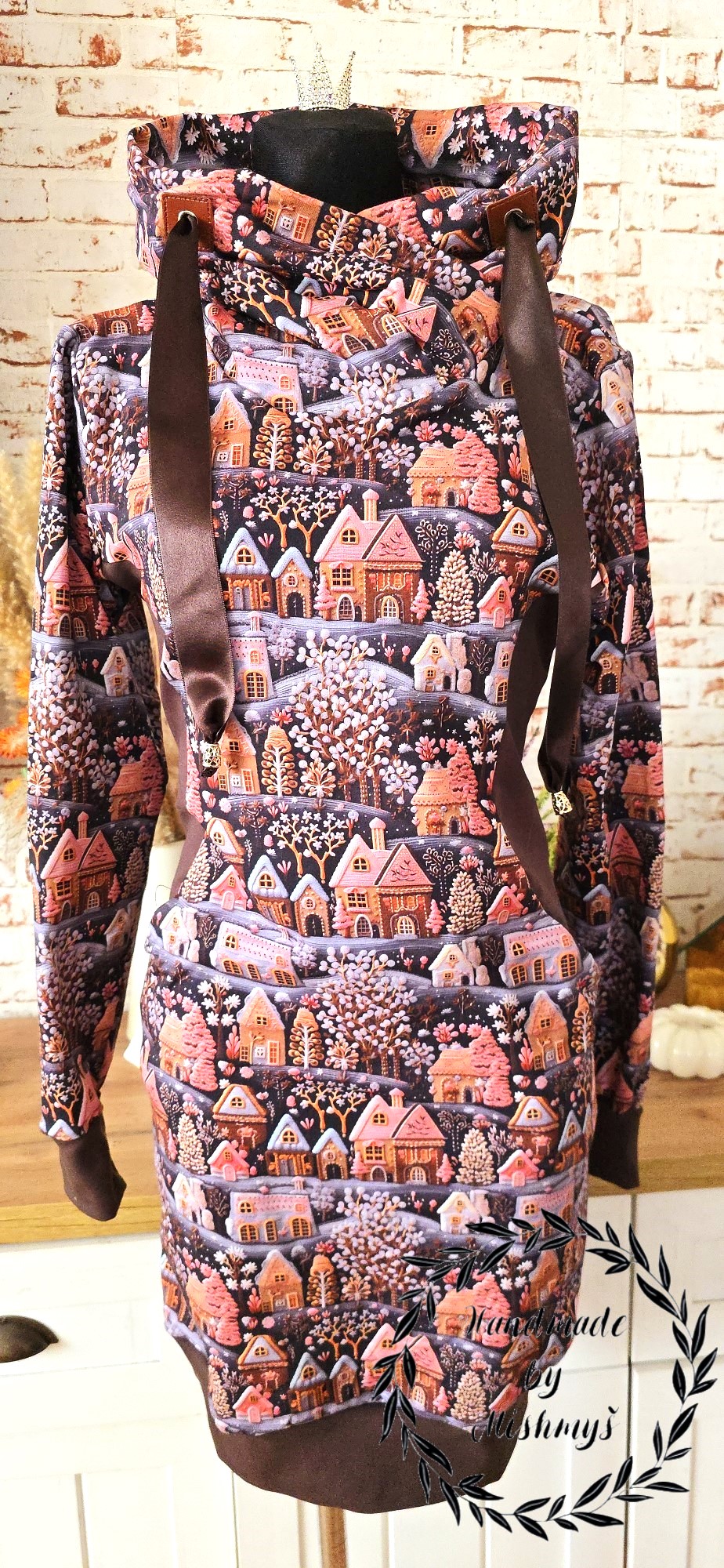 DÁMSKÉ HANDMADE MIKINOVÉ ŠATY ZIMNÍ VESNIČKA VEL.38-40