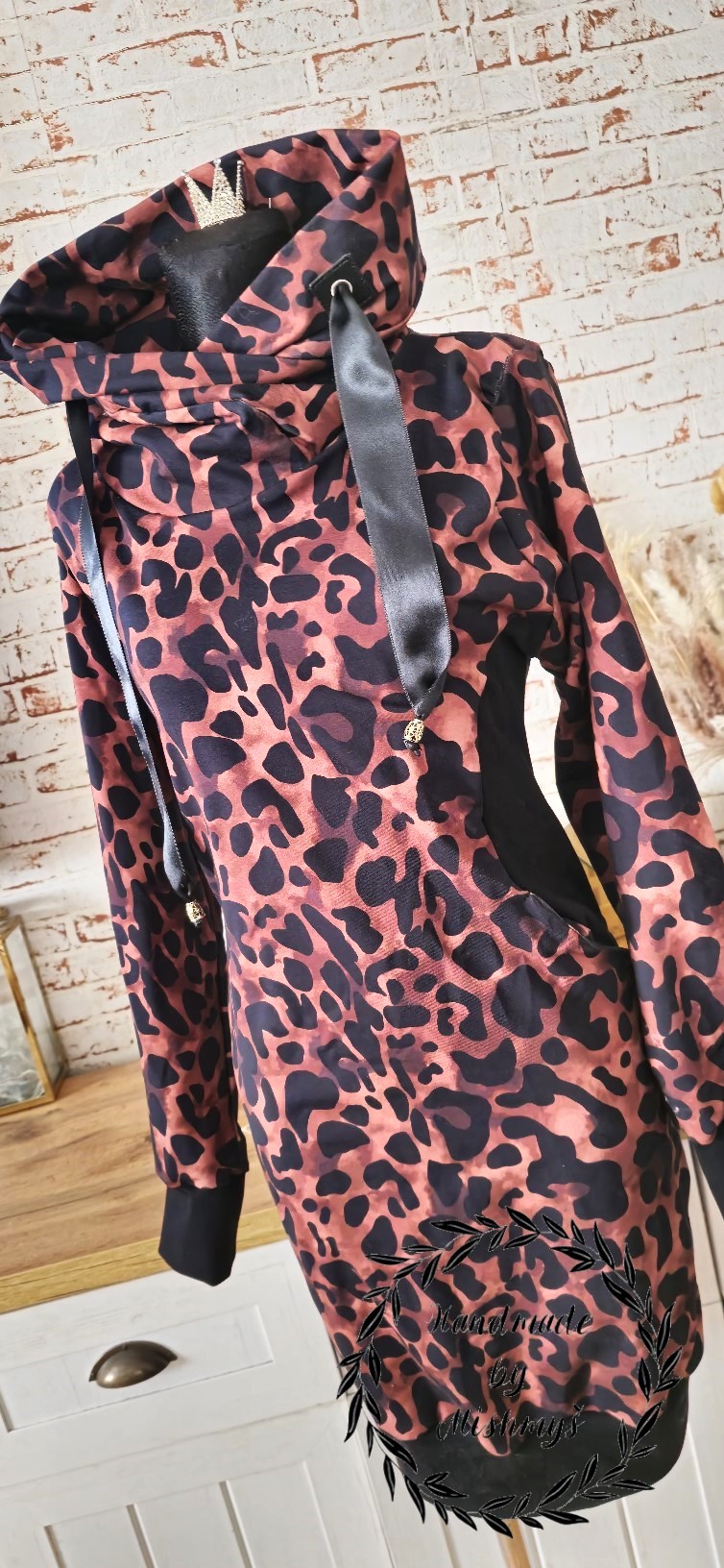 DÁMSKÉ HANDMADE MIKINOVÉ ŠATY LEOPARD VEL.44-46