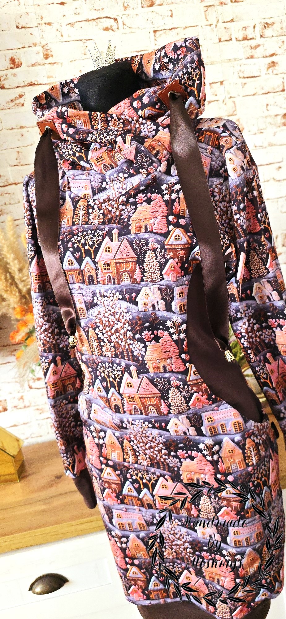 DÁMSKÉ HANDMADE MIKINOVÉ ŠATY ZIMNÍ VESNIČKA VEL.38-40